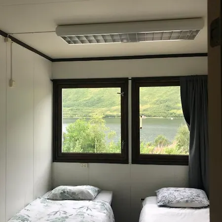 Melishome: Aurora Observatory Homestay *