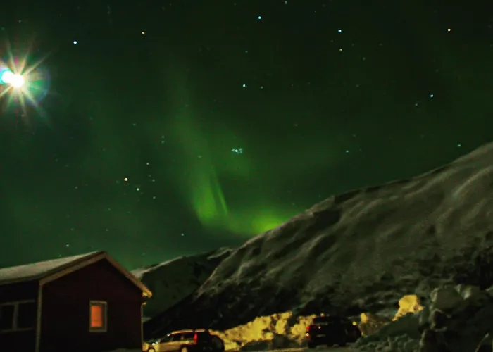 Melishome: Aurora Observatory Hotel *