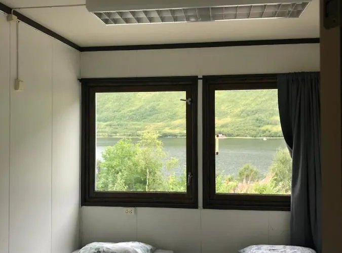 Melishome: Aurora Observatory Hotel *