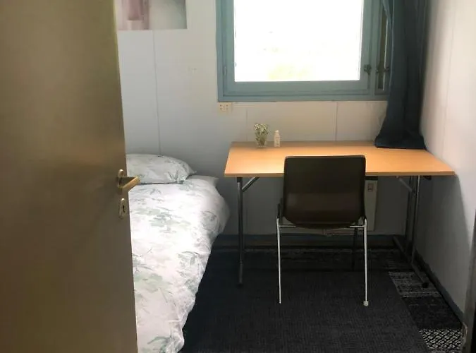 Melishome: Aurora Observatory Hotel *